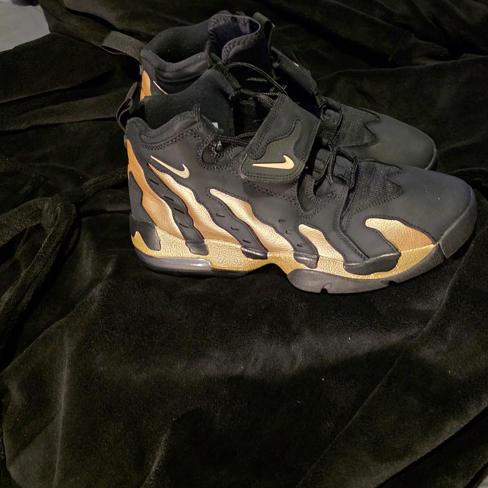 NIKE DIAMOND TURF 2 (DEION SANDERS)